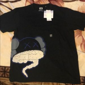 Uniqlo X KAWS Size M Series 1
